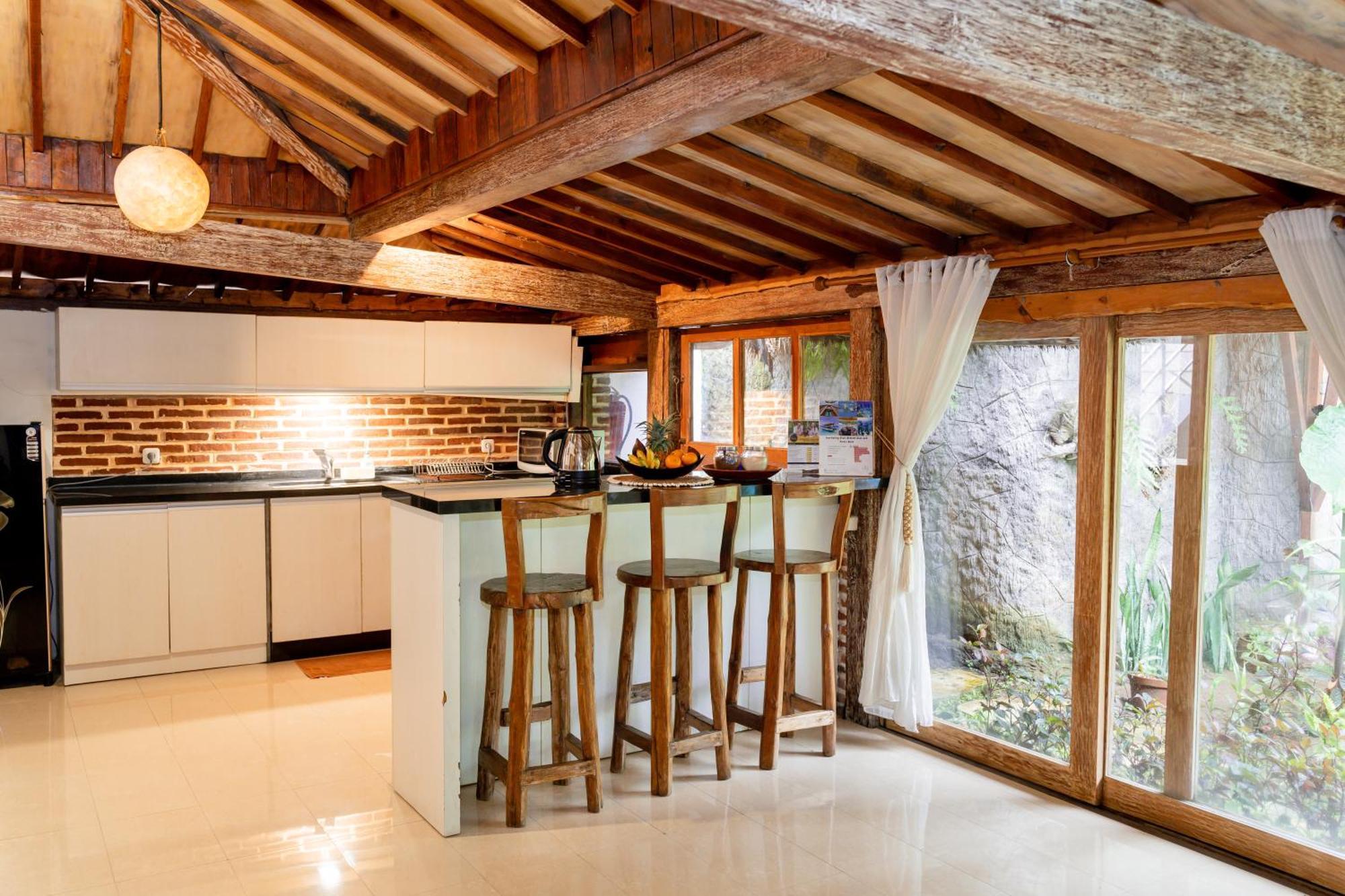 Puri Samaira Villa Tanjung  Екстериор снимка